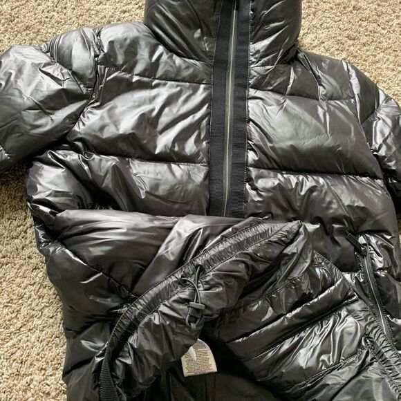 New BCBGMAXAZRIA Womens Patent Quilted Puffer Down Jacket - Picture 11 of 15